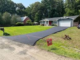 Best Recycled Asphalt Driveway Installation  in Centerville, IA